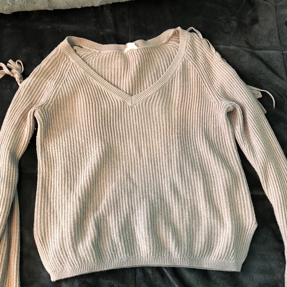 light purple sweater w/ lace on arms